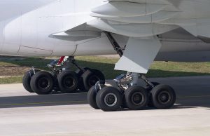 Airplane landing gear
